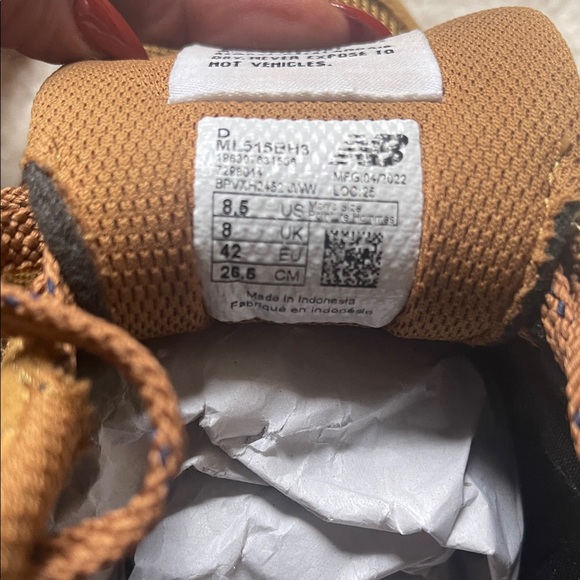 New Balance Unisex Brown and Blue Sneakers 8.5M - Picture 6 of 6